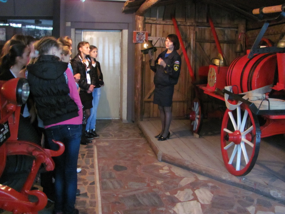 Учащиеся УОР посещают Музей пожарной охраны